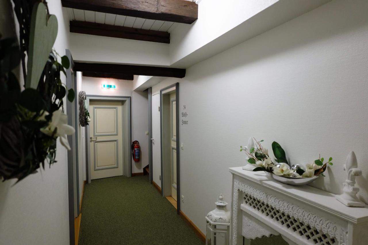 Altes Rathaus Hotel-Restaurant-Cafe Wolfhagen Eksteriør billede